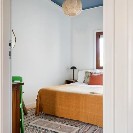 Trendy And Modern 3br Family