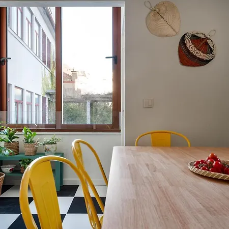 Apartment Trendy And Modern 3br Family