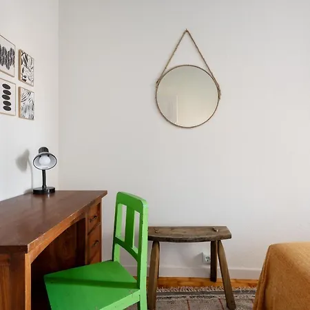 Trendy And Modern 3br Family