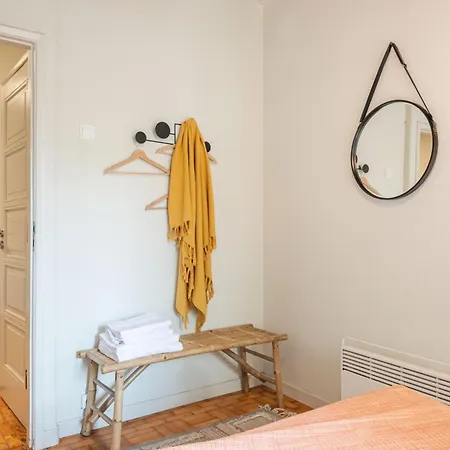 Trendy And Modern 3br Family Apartment Porto