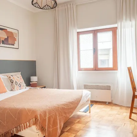 Apartment Trendy And Modern 3br Family